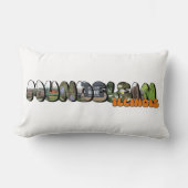 ムンデリン・イリノイ大文字 ランバークッション (正面)