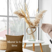 ムーはタイムおもしろいレトロ動物のかわいい茶色 クッション