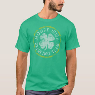 ムーアのおもしろいなアイルランドの飲むチーム Tシャツ