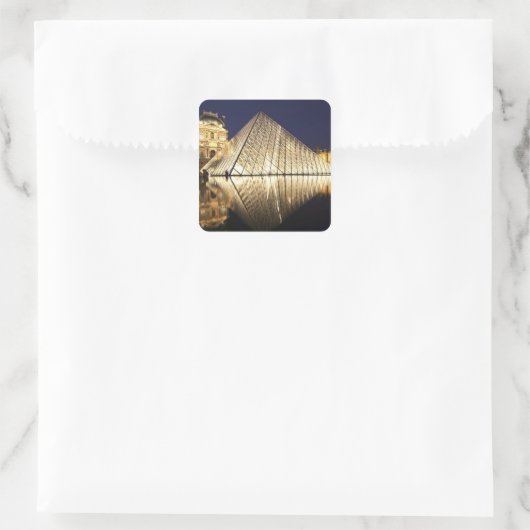 ムージー・デュのガラスのピラミッドの夜景 スクエアシール (バッグ)