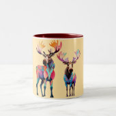 ムースが群れに加わるのを待っている ツートーンマグカップ (中央)