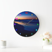 ムーディアモーティカルシースケープバイロンベイビーチat dusk ラージ壁時計 (ホーム)