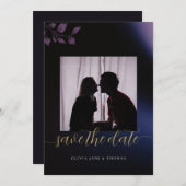 ムーディエレガントーパープルフローラ結婚式の日付を保存 招待状 (正面/裏面)