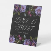 ムーディゴシックパープル結婚フローラの愛は甘い 台座サイン (正面)