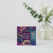 ムーディラグジュアリーマーブル |深いパープルとティール(緑がかった色)モノグラム スクエア名刺 (スタンド正面)