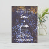 ムーディ素朴ダークパープル結婚フラワーフィールド 招待状 (スタンド正面)