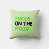 ムードに焦点を当てる – ミニマルタイポグラフィデザイン クッション (裏面)