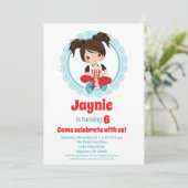 ムービーナイトブラウンヘアガールズ誕生日招待状 招待状 (スタンド正面)