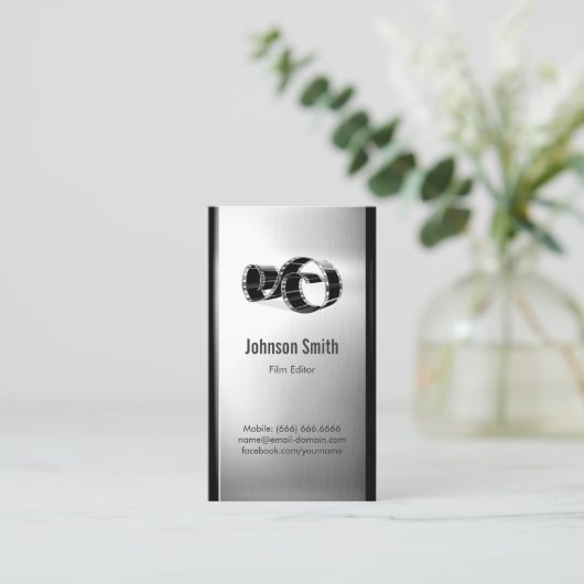 ムービーフィルムエディタ – ブラシ付きステンレス鋼メタル 名刺 (スタンド正面)