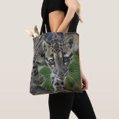 ムーブメントでClouded Leopard トートバッグ (クローズアップ)