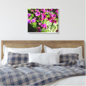 ムーム（紫）と白（白） キャンバスプリント (インサイチュ (寝室))