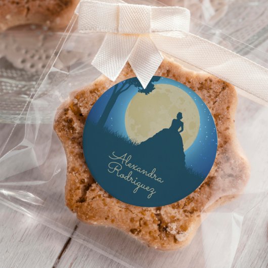 ムーンでシルエットを飾るキンセアニェラ ラウンドシール