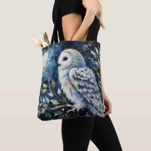 ムーンアーンで枝に白いフクロウ絵画ズ トートバッグ