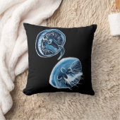 ムーンクラゲの水彩画 クッション (ブランケット)