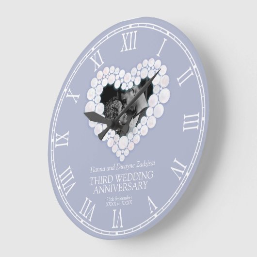 ムーンストーンはハートブルー結婚の記念日をビーズした ラージ壁時計 (傾斜)