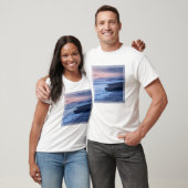 ムーンストーン ビーチのたそがれ Tシャツ (ユニセックス)