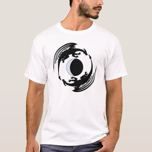 ムーンドラゴンズファンタジーデザイン Tシャツ (正面)