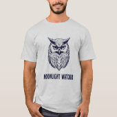 ムーンライトウォッチャー - 神秘的なフクロウのデザイン Tシャツ (正面)