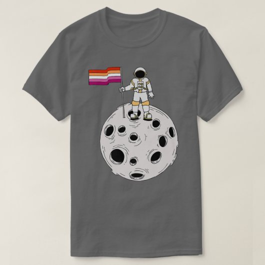 ムーンレズビアン国旗のレズビアン宇宙飛行士 Tシャツ (デザイン正面)