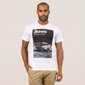 ムーン - "今すぐ登録" サイエンスフィクション ポスター Tシャツ (正面フル)