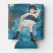 メアリーカサット – 小さな女の子インアブルーアームチェア 缶クーラー (正面)