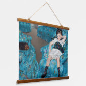 メアリー・カサット - 青い肘掛け椅子の少女 吊り下げ型タペストリー (傾斜あり)