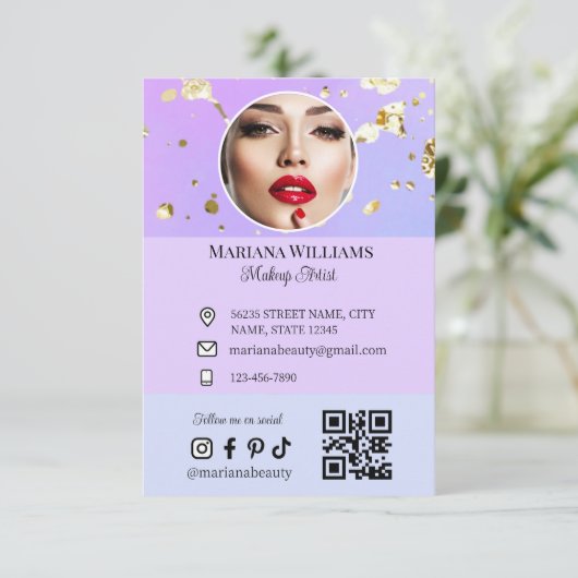 メイクアップアーティストのソーシャルメディア写真デジタルビジネス カード (スタンド正面)