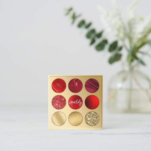 メイクアップアーティスト金ゴールドQRCodeロゴEyeshadow Red スクエア名刺 (スタンド正面)