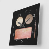 メイクアップパレット – 顔by Shirley Taylor スクエア壁時計 (傾斜)