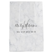 メイクアップモノグラム白大理石スクリプトタイポグラフィ ミディアムペーパーバッグ (裏面)