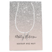 メイクアップモノグラム赤面シルバーグリッター脚本 ミディアムペーパーバッグ (正面)