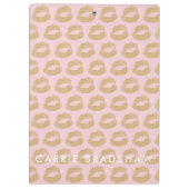 メイクアップ金ゴールドグリッターリップパターンのパーソナライズ名 クリップボード (裏面)