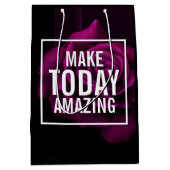 メイクトゥデイアメージングパープルバラ 感動的 ミディアムペーパーバッグ (正面)