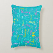 メイシーパーソナライズされたショートネームaqua pink文字 アクセントクッション (裏面(縦))