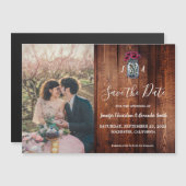 メイスン素朴ジャーの木のモノグラム写真Save the Date マグネット招待状 (正面/裏面)