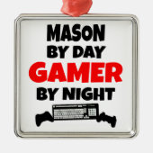 メイスン遊はビデオゲームを愛 メタルオーナメント (正面)