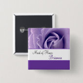 メイド・オブ・オーナー(花嫁付き添い人)の名前をカスタムするのラベンダーの紫色のバラ 缶バッジ (正面&裏面)