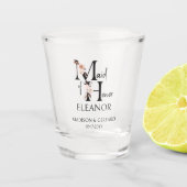 メイド・オブ・オーナー（花嫁付き添い人）ニュートラルフローラレターブライダルパーティ ショットグラス (正面)