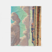 メイナード・ディクソンによるナバホの広い土地 フリースブランケット (正面)