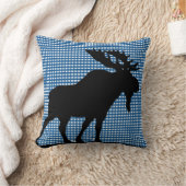 メインのアメリカヘラジカの枕が付いている青いギンガム クッション (ブランケット)