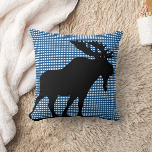 メインのアメリカヘラジカの枕が付いている青いギンガム クッション (ブランケット)