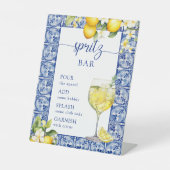 メインの相棒 スプリッツバーを見つけた彼女 台座サイン (正面)