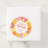 メインスクイーズのブライダルシャワー フェイバータグ (インサイチュ)