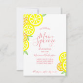 メインスクイーズサマーレモンブライダルシャワーサンゴピンク 招待状 (正面)
