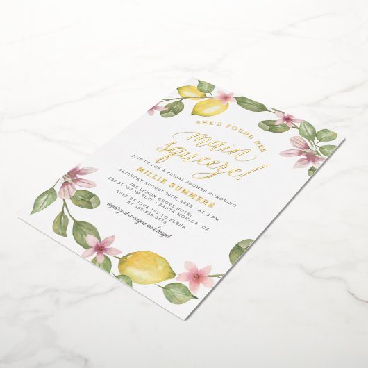 メインスクイーズフローラレモンリースブライダルシャワー 箔招待状 (回転した状態)
