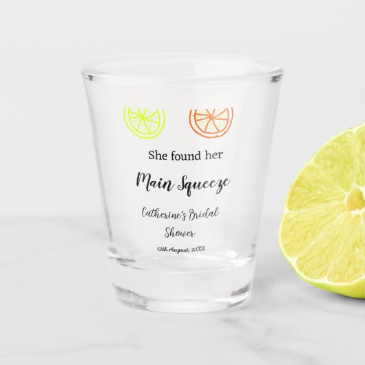 メインスクイーズ レモン シトラス ウェディングシャワー 名前を追加 ショットグラス (正面)