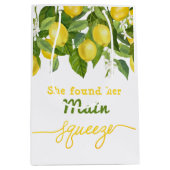 メインスクイーズ レモン テーマ ウェディング ブライズシャワー ミディアムペーパーバッグ (正面)