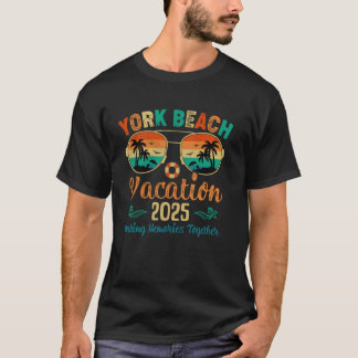 メイン州ヨークビーチの休暇 2025 友達 家族 夏季 Tシャツ