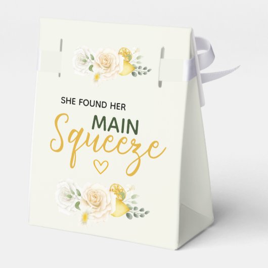 メイン スクイーズ エレガント レモン フラワーブライダルシャワー フェイバーボックス (裏面サイド)