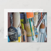 メイン、バーハーバー。カラフルロブスタートラップブイ ポストカード (正面/裏面)